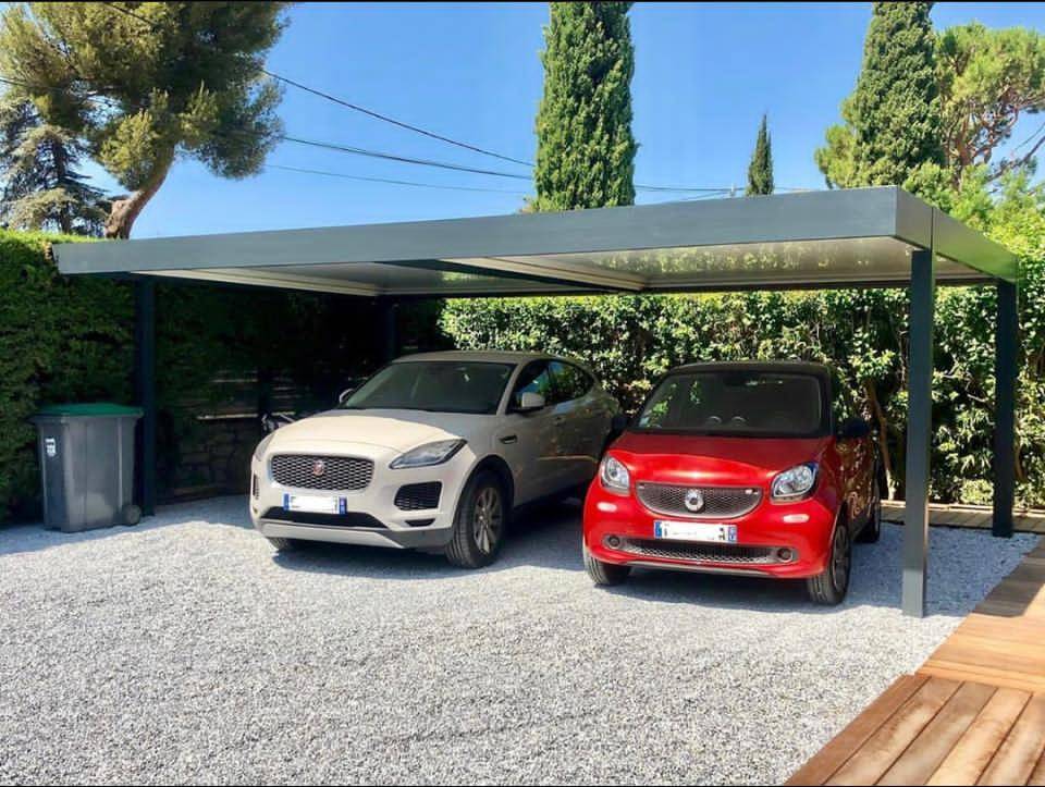 Abri voiture en aluminium gris