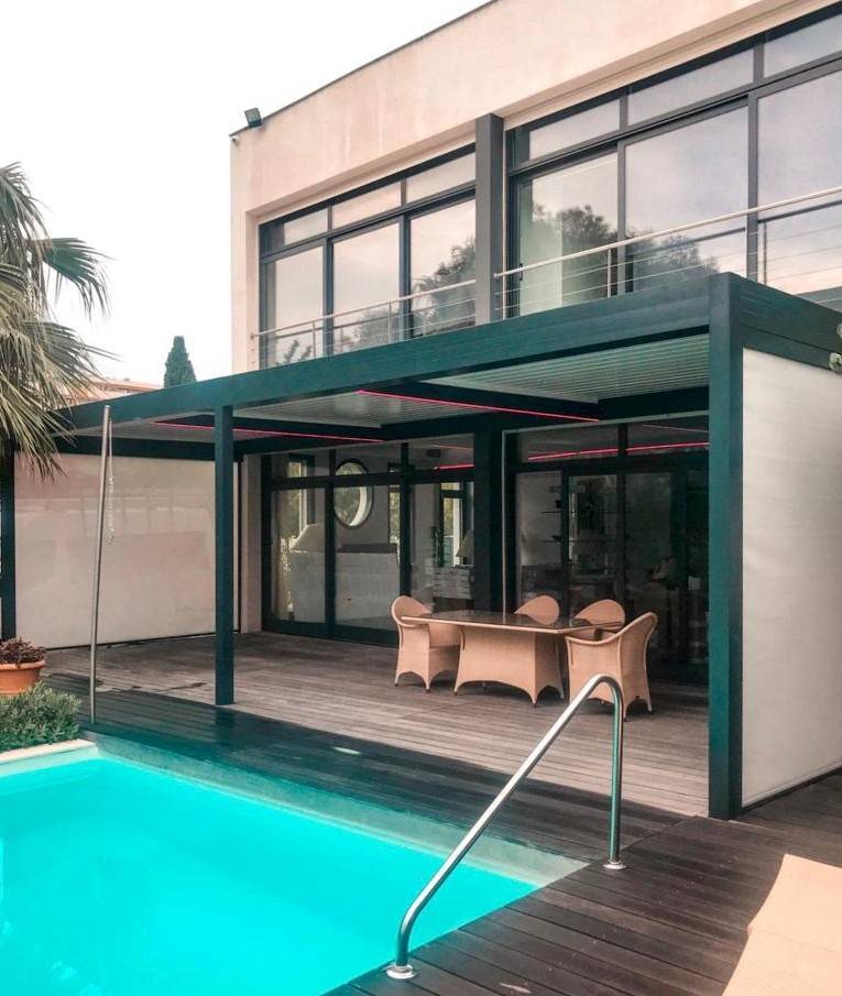 Store pour pergola bioclimatique 