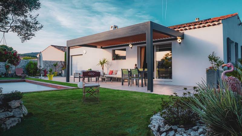 Les différents types de pergolas bioclimatiques Cauchi Design pour Lyon