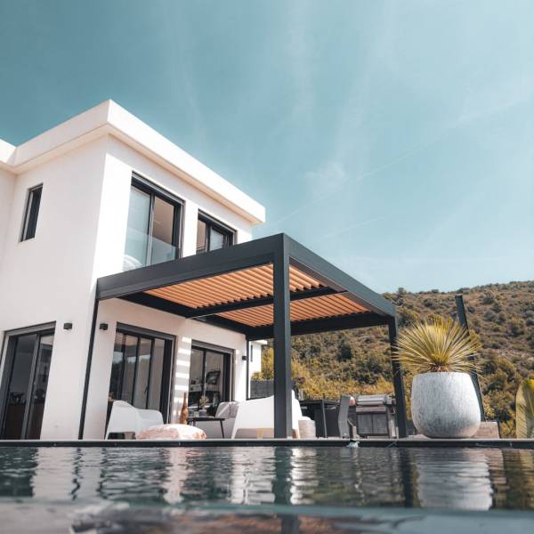 pergola bioclimatique effet bois