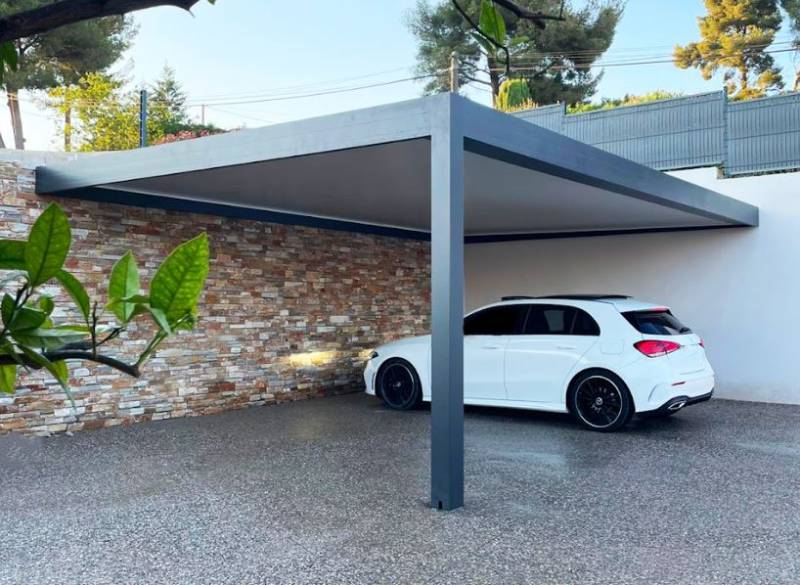 Ajoutez des fermetures latérales à votre carport pour protéger votre véhicule en été à Saint Priest ?