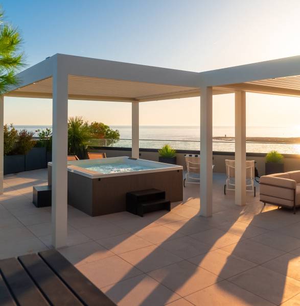 Pergola en alu 3 x 3, 4 poteaux pas chère à Saint-Cyr-au-Mont-d'Or