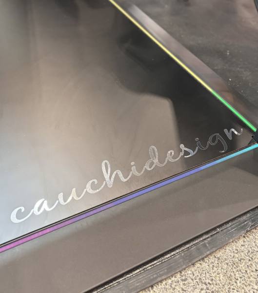 Le CarSpot by Cauchi Design la plateforme avec bandeaux LED intégrés