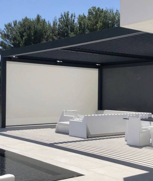 Les Stores Zip résistent-ils à  aux intempéries et vents forts dans le Rhône (69) à Collonges-au-Mont-d'Or ?