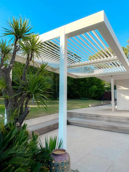 Entretien pergola en aluminium